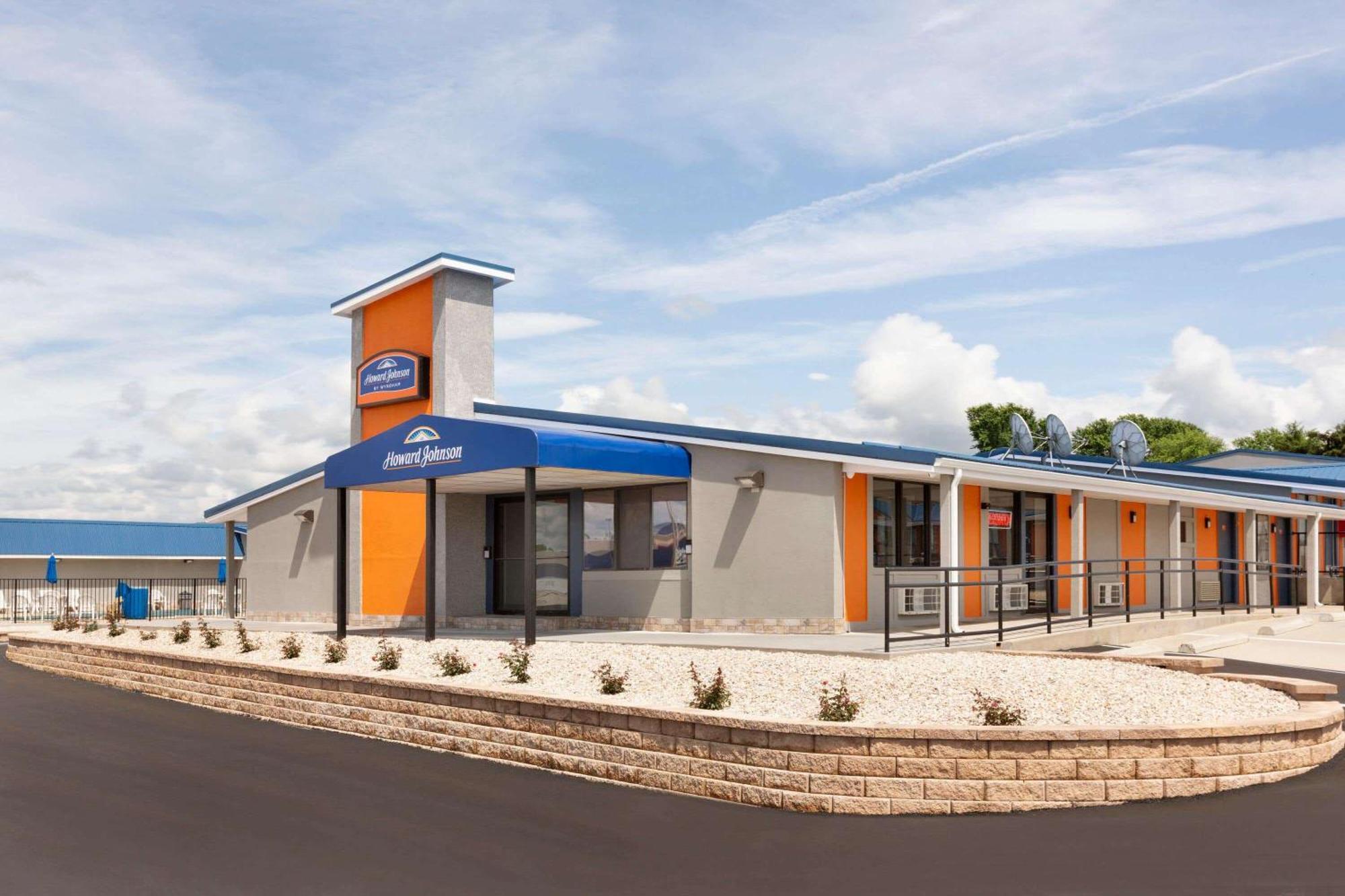 Howard Johnson By Wyndham Harrisonburg Exteriör bild